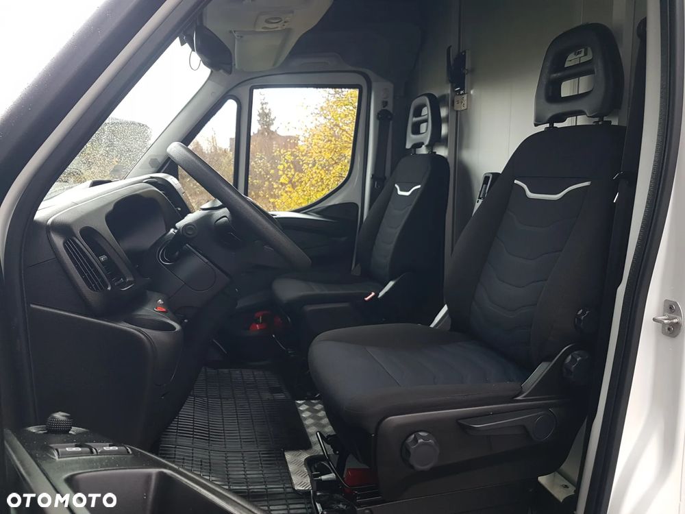 Iveco DAILY KONTENER NISKOPODŁOGOWY 4,43x2,24x2,43 SKLEP FOODTRUCK BAR KLIMA KONIOWÓZ KAMPER - 7