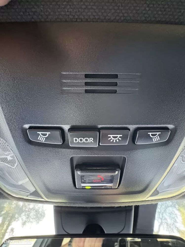 Toyota Corolla Touring Sports 1.8 Hybrid Comfort+P.Sport - 23