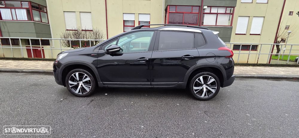 Peugeot 2008 1.2 PureTech GT Line - 3