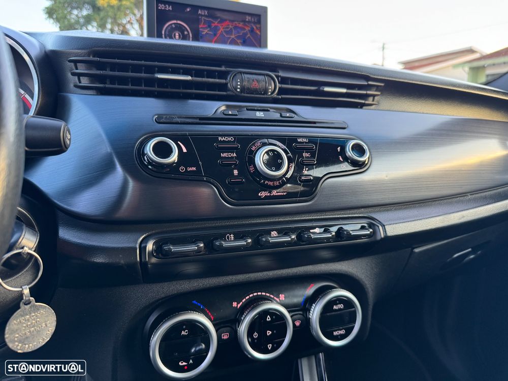 Alfa Romeo Giulietta - 13