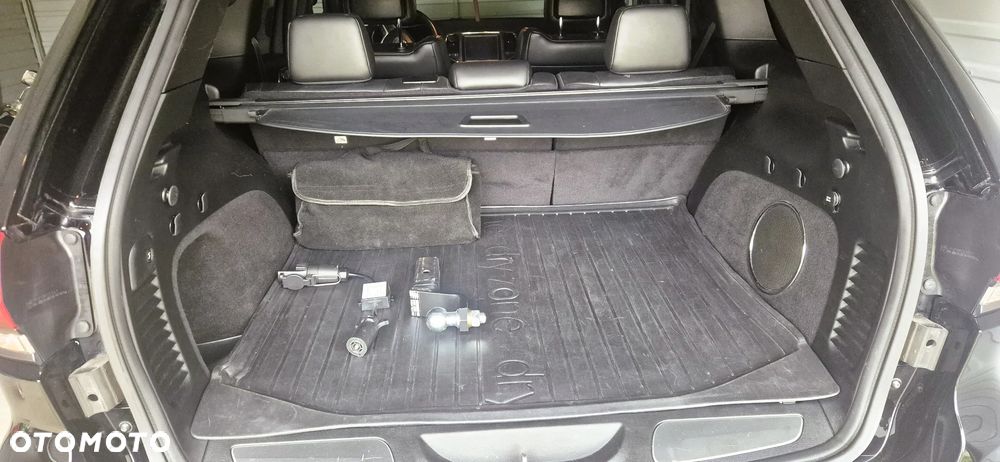 Jeep Grand Cherokee - 10