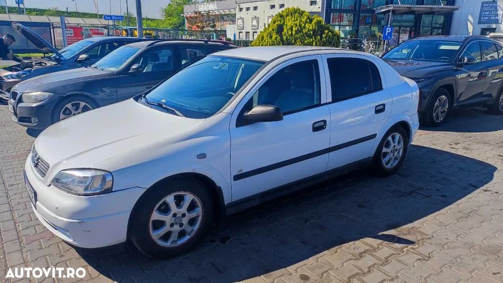 Opel Astra - 2