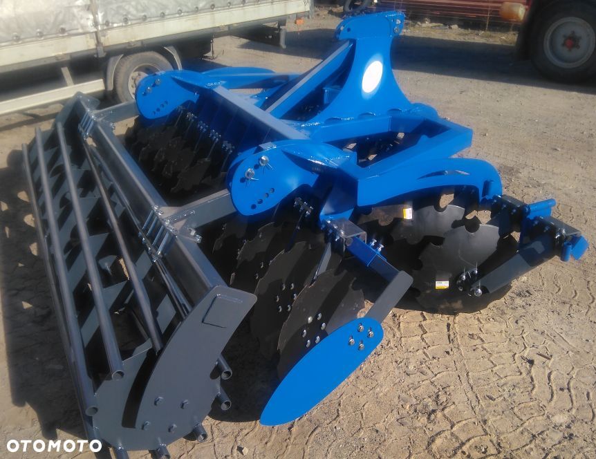 Inny BRONA Talerzowa agregat talerzowy talerzówka szerokości od 2,m 2,5m 3,0m 4.0m 6.0 składana hydraulicznie składana hydraulicznie - 4
