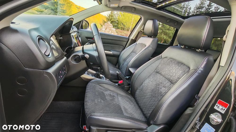 Suzuki Vitara 1.4 Boosterjet Hybrid Comfort+ - 24