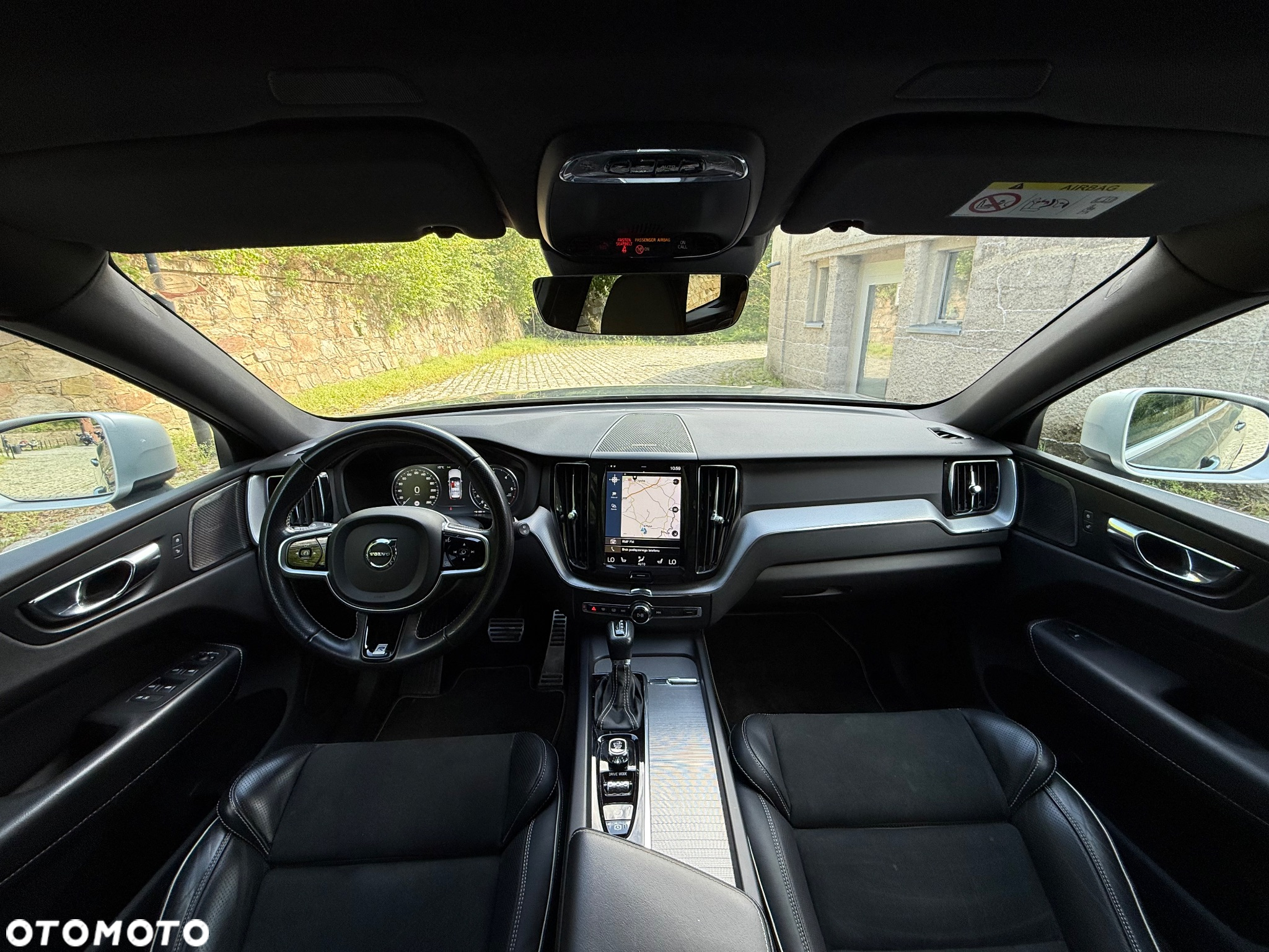 Volvo XC 60 D4 AWD R-Design - 33