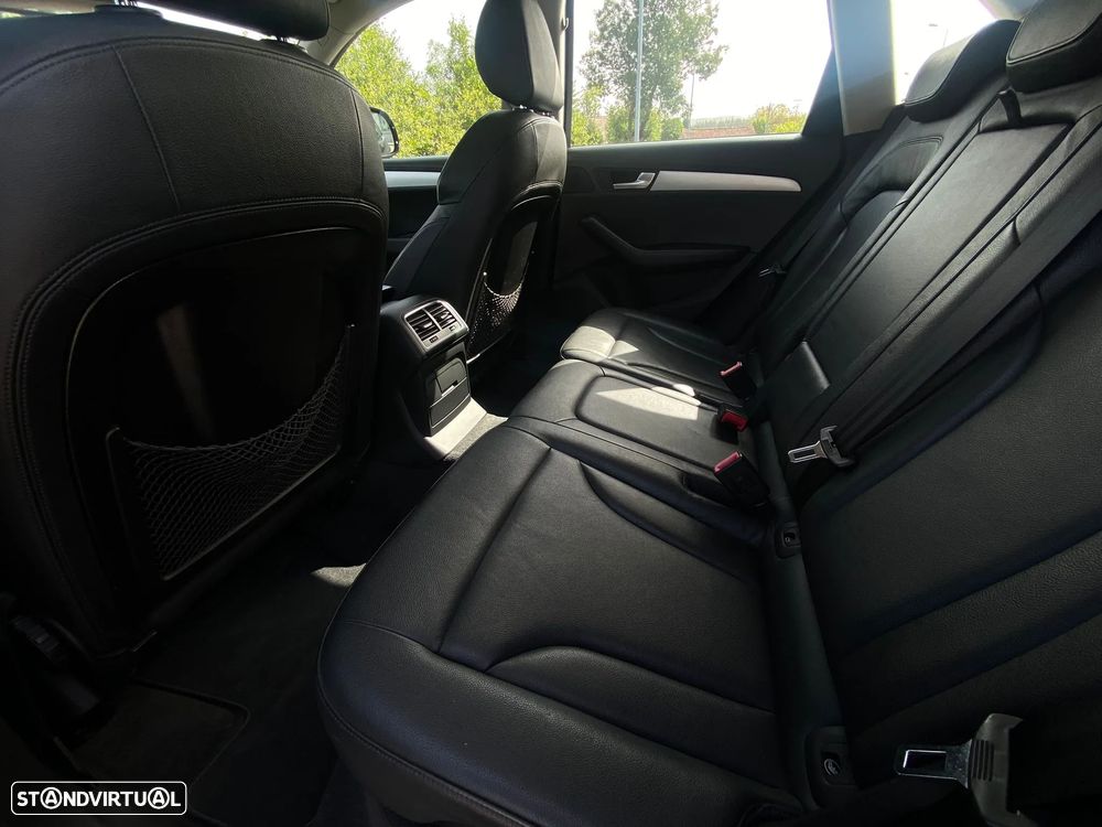Audi Q5 2.0 TDI quattro Stronic - 34