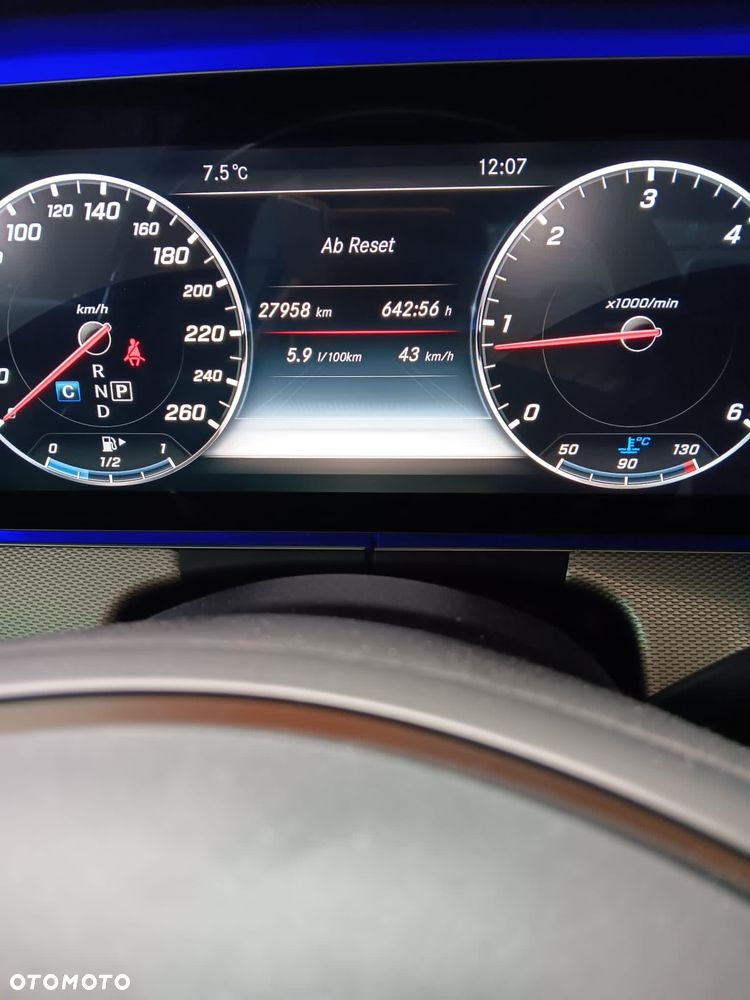 Mercedes-Benz Klasa E 220 d 9G-TRONIC Avantgarde - 23