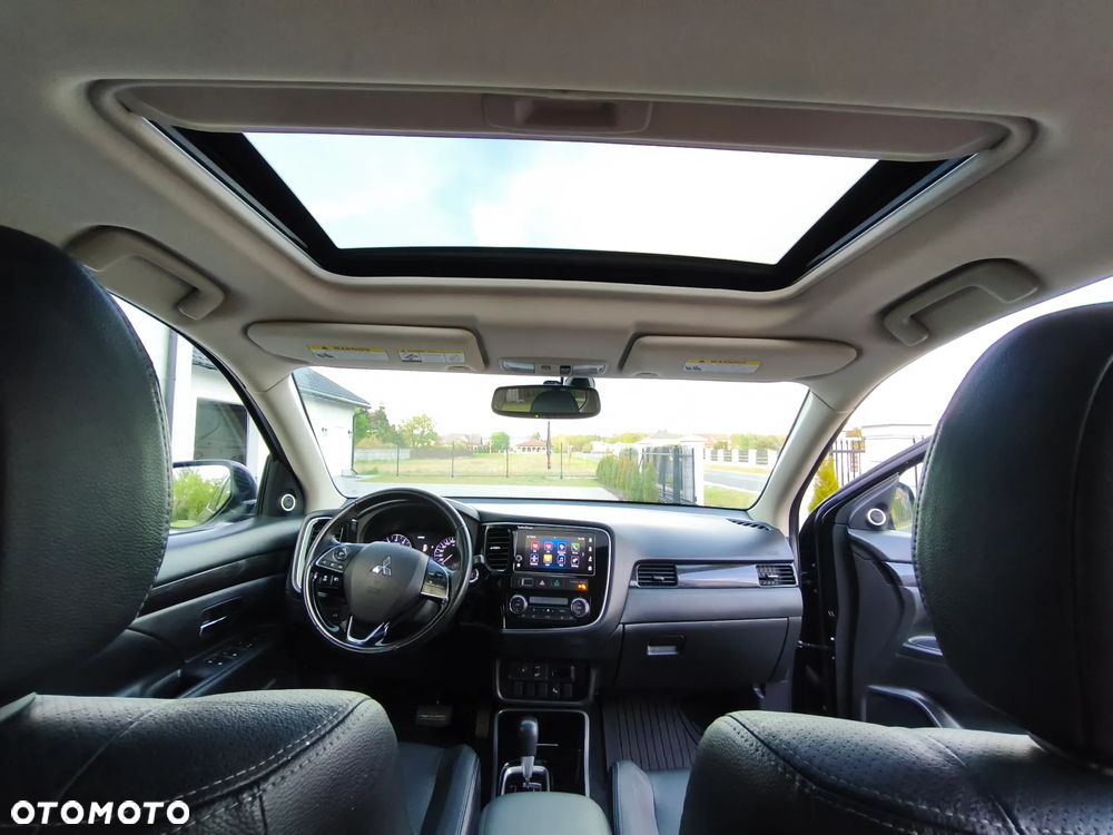 Mitsubishi Outlander - 17