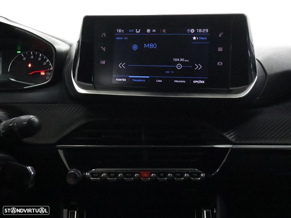 Peugeot 208 1.2 PureTech Allure EAT8 - 19