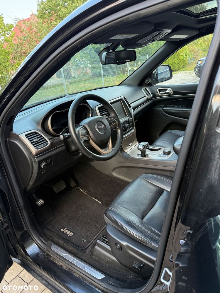 Jeep Grand Cherokee - 8