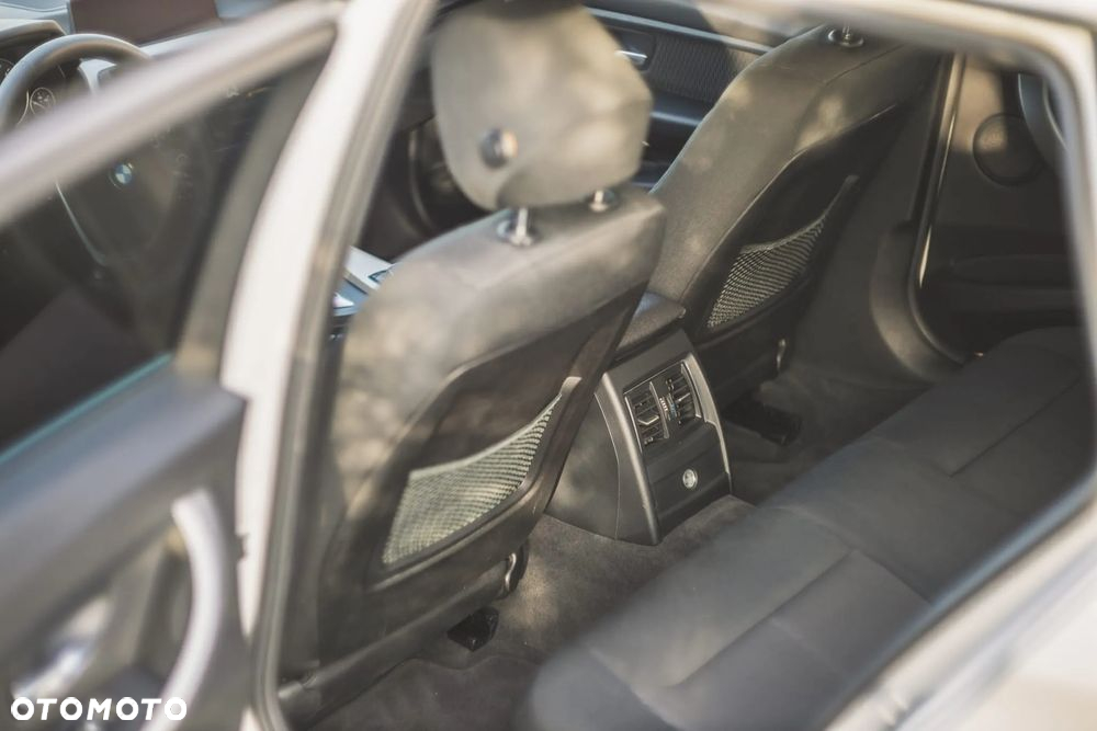 BMW Seria 3 325d Advantage sport - 14