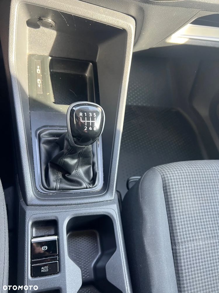 Volkswagen Caddy 2,0 Tdi 102 KM klima tempomat - 22