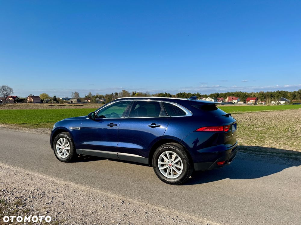 Jaguar F-Pace 20d AWD Pure - 24