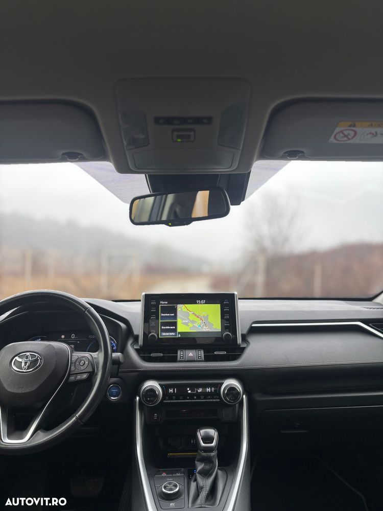 Toyota RAV4 - 16