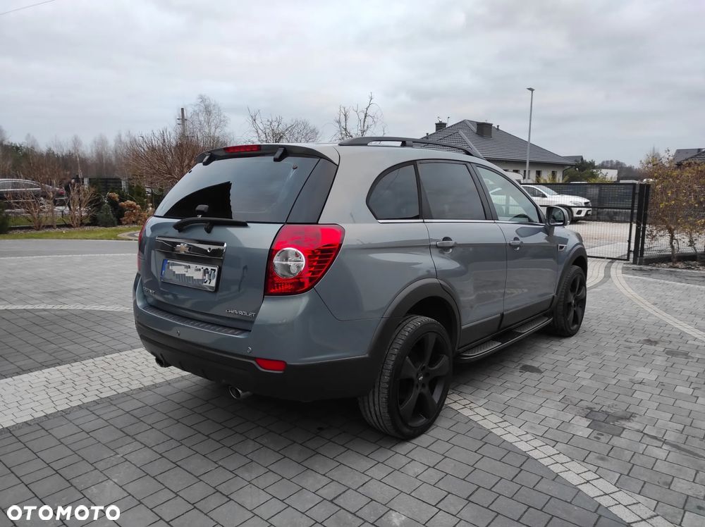 Chevrolet Captiva 2.4 2WD Travel Edition - 4