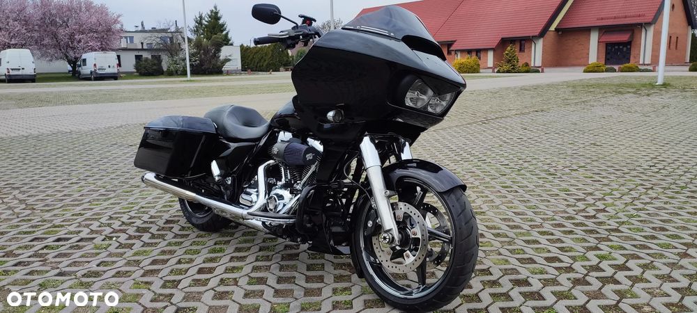 Harley-Davidson Touring Road Glide - 10