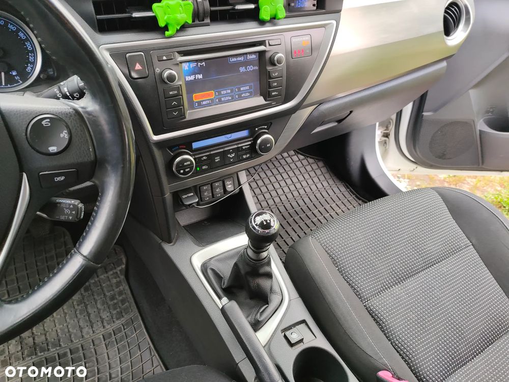 Toyota Auris - 9