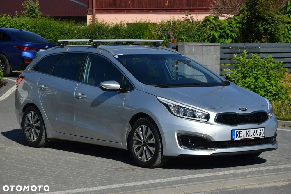 Kia Ceed 1.6 CRDi S - 1