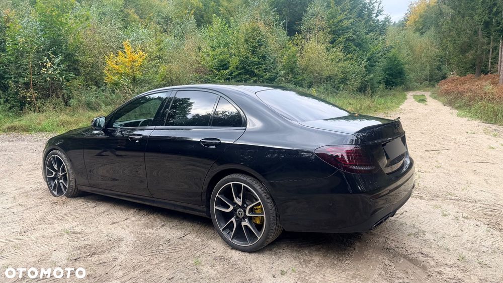 Mercedes-Benz Klasa E 220 d 4-Matic 9G-TRONIC - 8