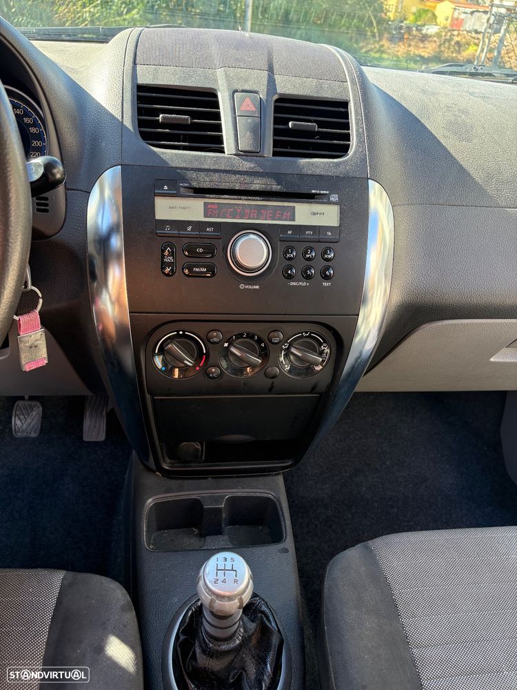 Suzuki SX4 1.6 DDiS GLA Outdoor Line - 11