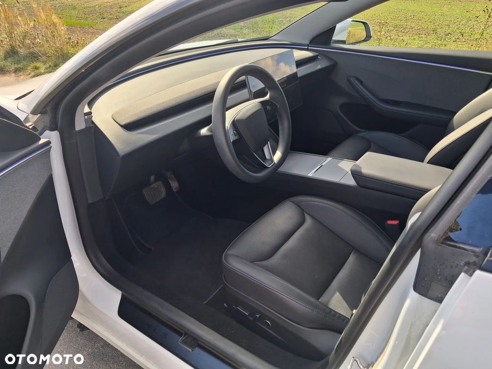 Tesla Model 3 - 22