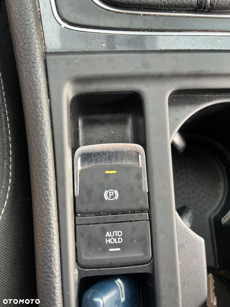 Volkswagen Golf - 18