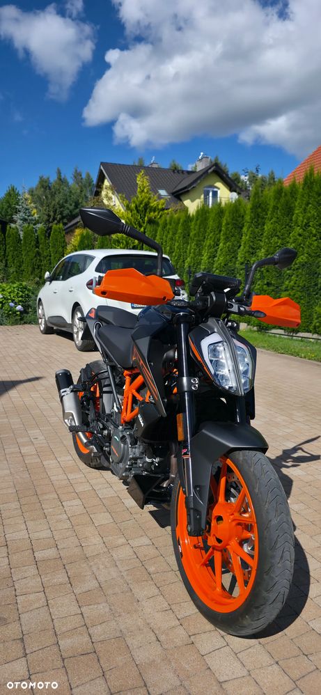 KTM Duke 125 - 8