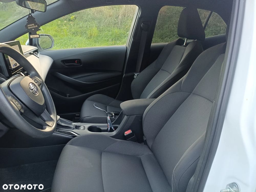 Toyota Corolla - 11