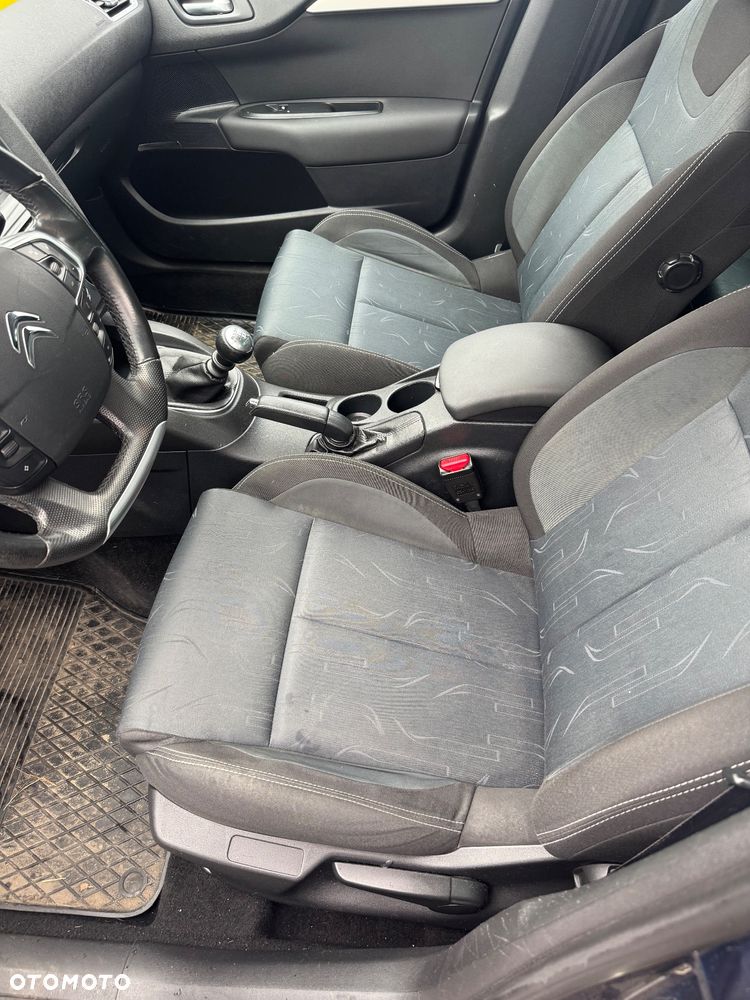 Citroën C4 e-HDi 110 Stop/Start System Exclusive - 4