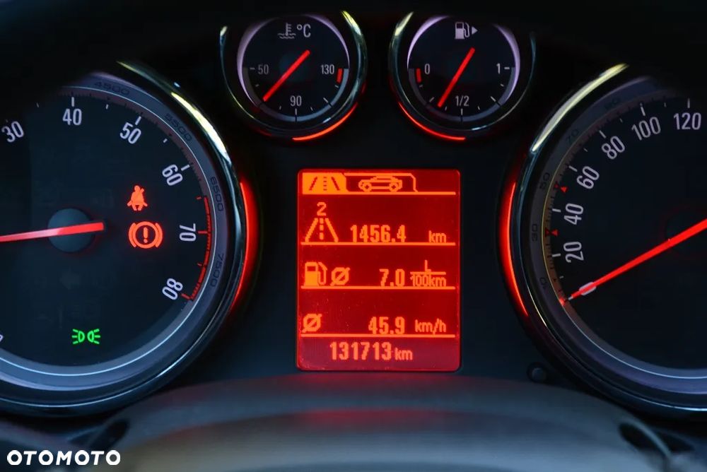 Opel Astra 1.4 Turbo Cosmo - 23