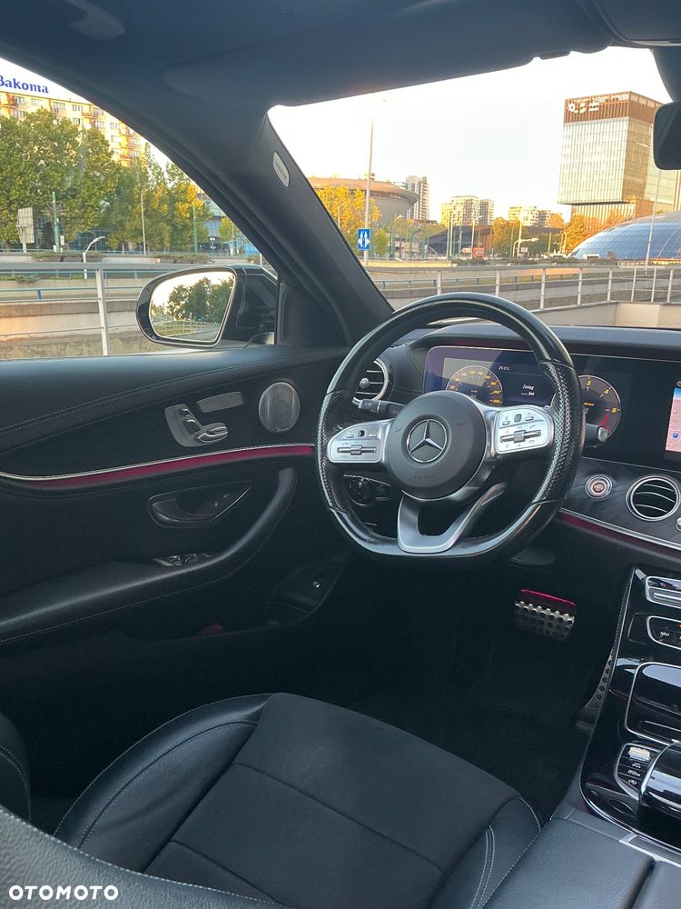 Mercedes-Benz Klasa E 220 d 4-Matic AMG - 25