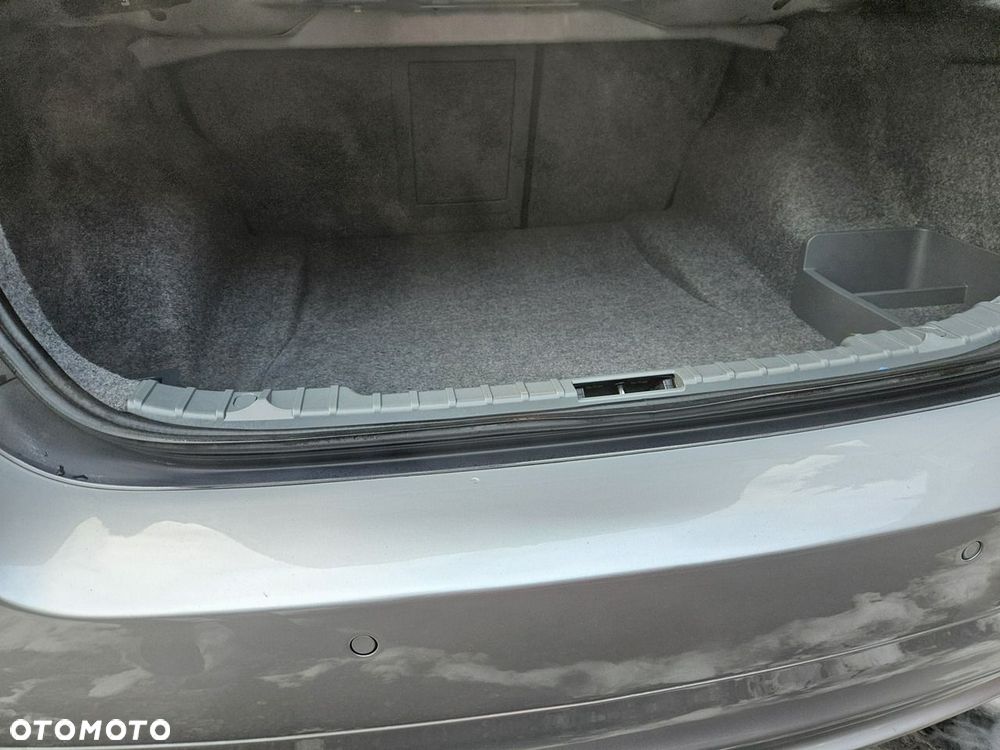 BMW Seria 3 - 22