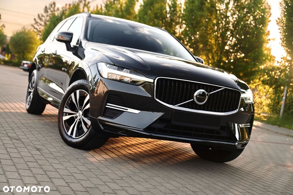 Volvo XC 60 B4 D AWD Momentum Pro - 19