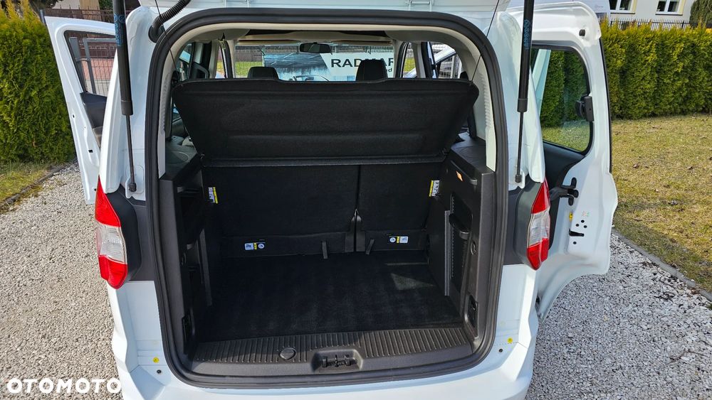 Ford Tourneo Courier 1.5 TDCi S&S Trend - 31