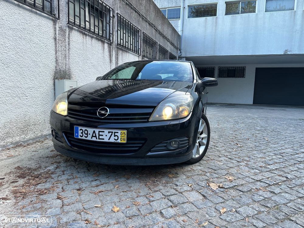 Opel Astra GTC 1.7 CDTi - 2