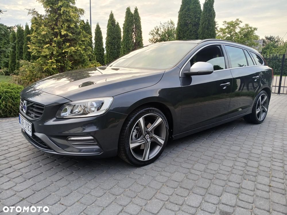 Volvo V60 D3 R-Design - 5