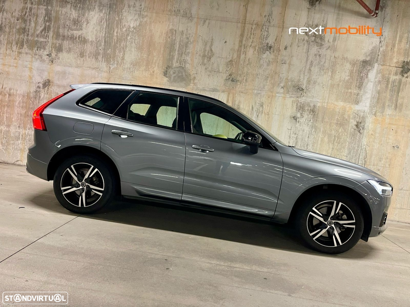 Volvo XC 60 2.0 T6 PHEV R-Design AWD - 8