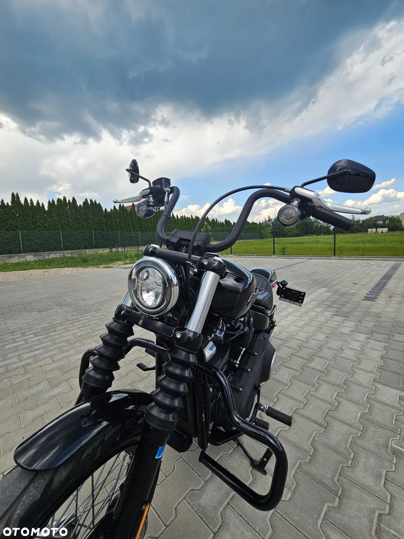 Harley-Davidson Softail Street Bob - 25