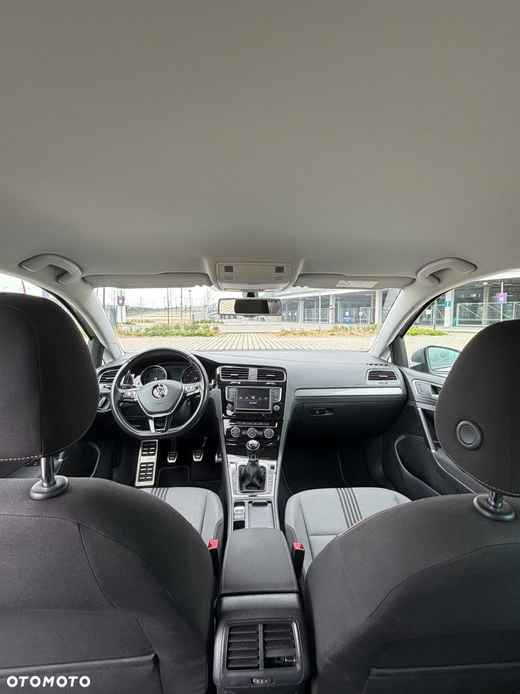 Volkswagen Golf 2.0 TDI BlueMotion Technology Allstar - 13