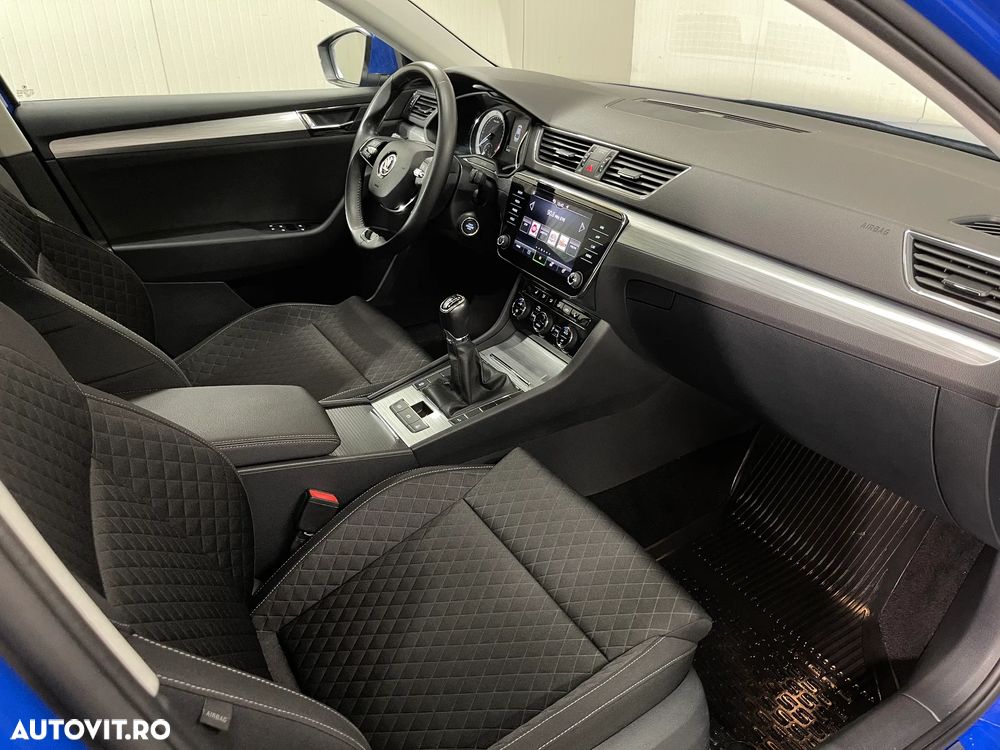 Skoda Superb 2.0 TDI Ambition - 11