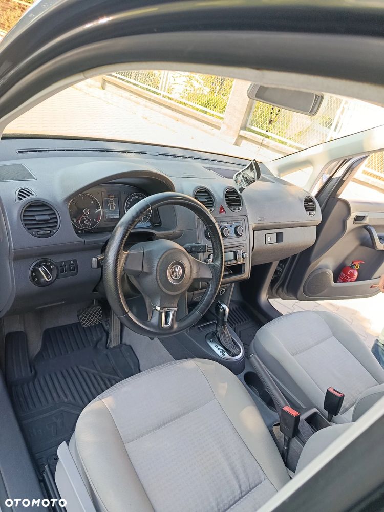 Volkswagen Caddy 1.6 (7-Si.) DSG - 8