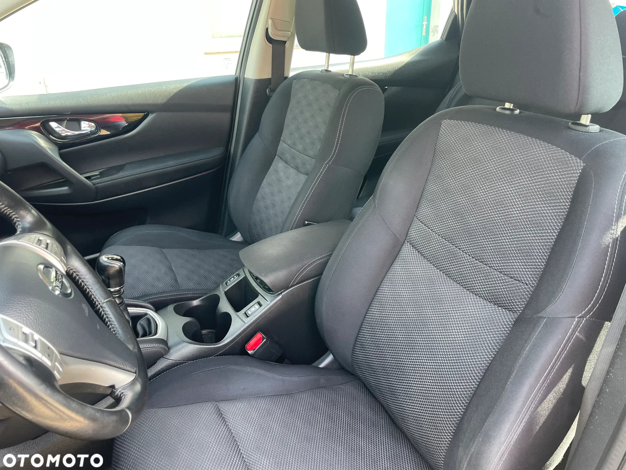 Nissan Qashqai 1.6 DCi Acenta EU6 - 12