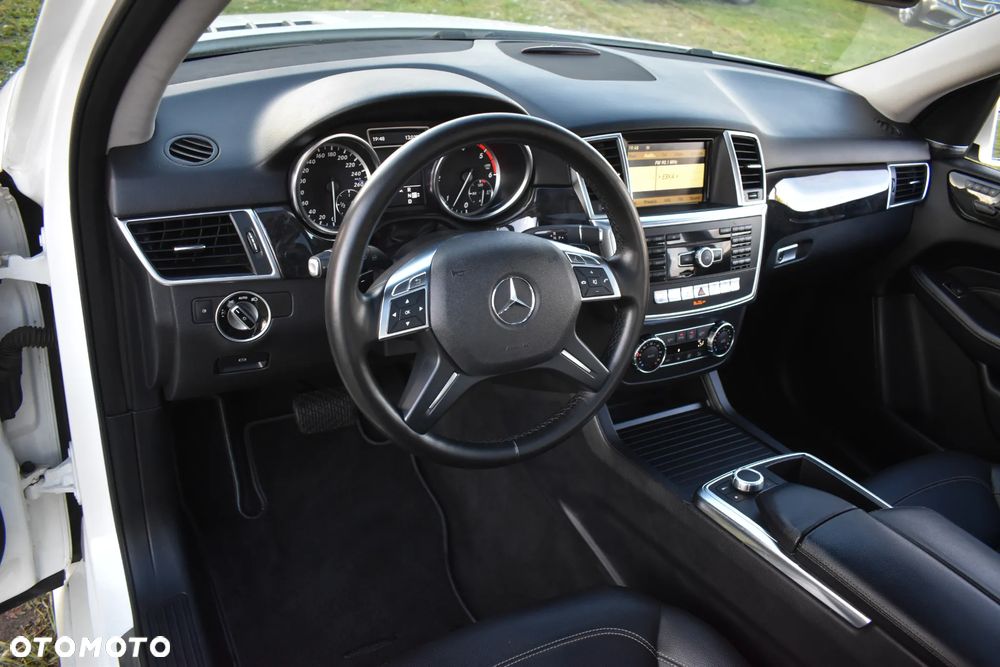 Mercedes-Benz ML 350 BlueTEC 4-Matic - 5
