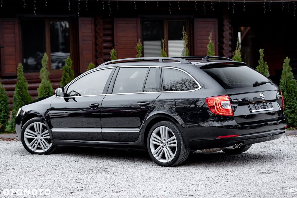 Skoda Superb 2.0 TDI Green tec 4x4 DSG Elegance - 13