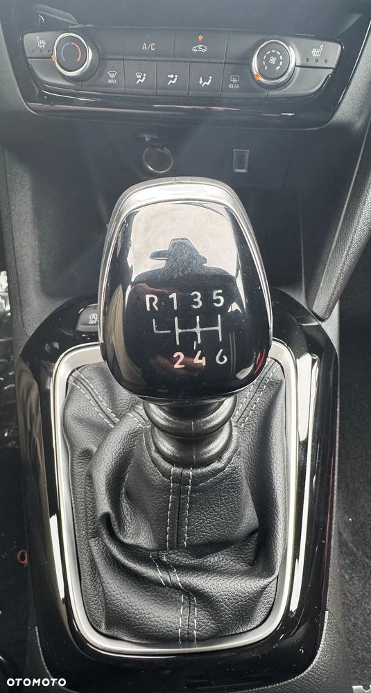 Opel Corsa 1.2 GS S&S - 19