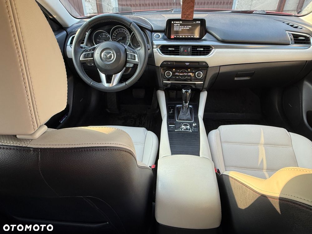 Mazda 6 - 12