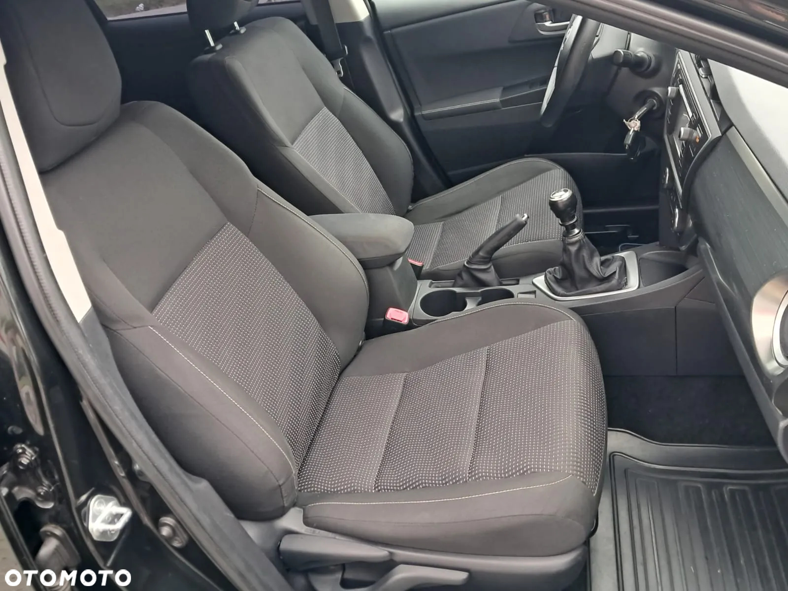 Toyota Auris 1.6 Valvematic START Edition - 17
