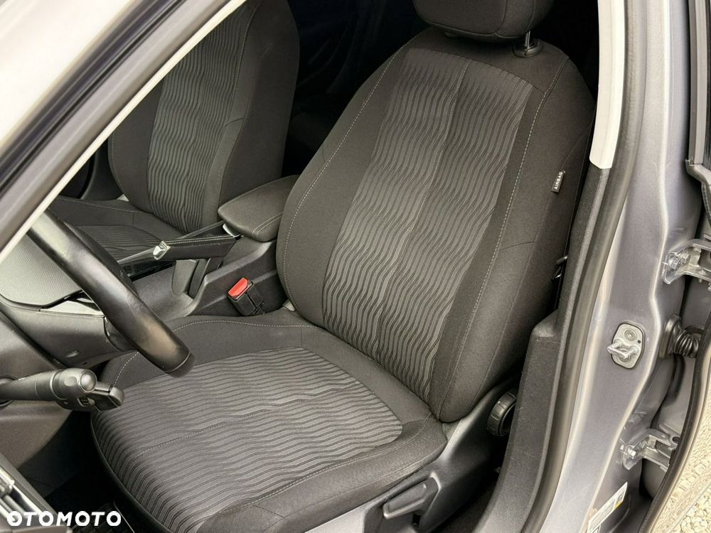 Peugeot 308 - 13
