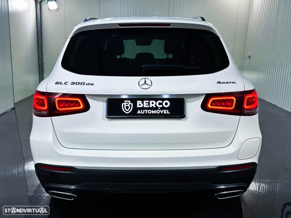 Mercedes-Benz GLC 300 de 4Matic 9G-TRONIC AMG Line - 6