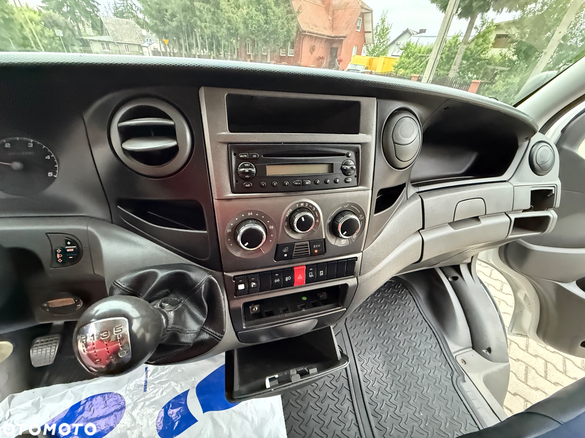 Iveco DAILY 35S - 26